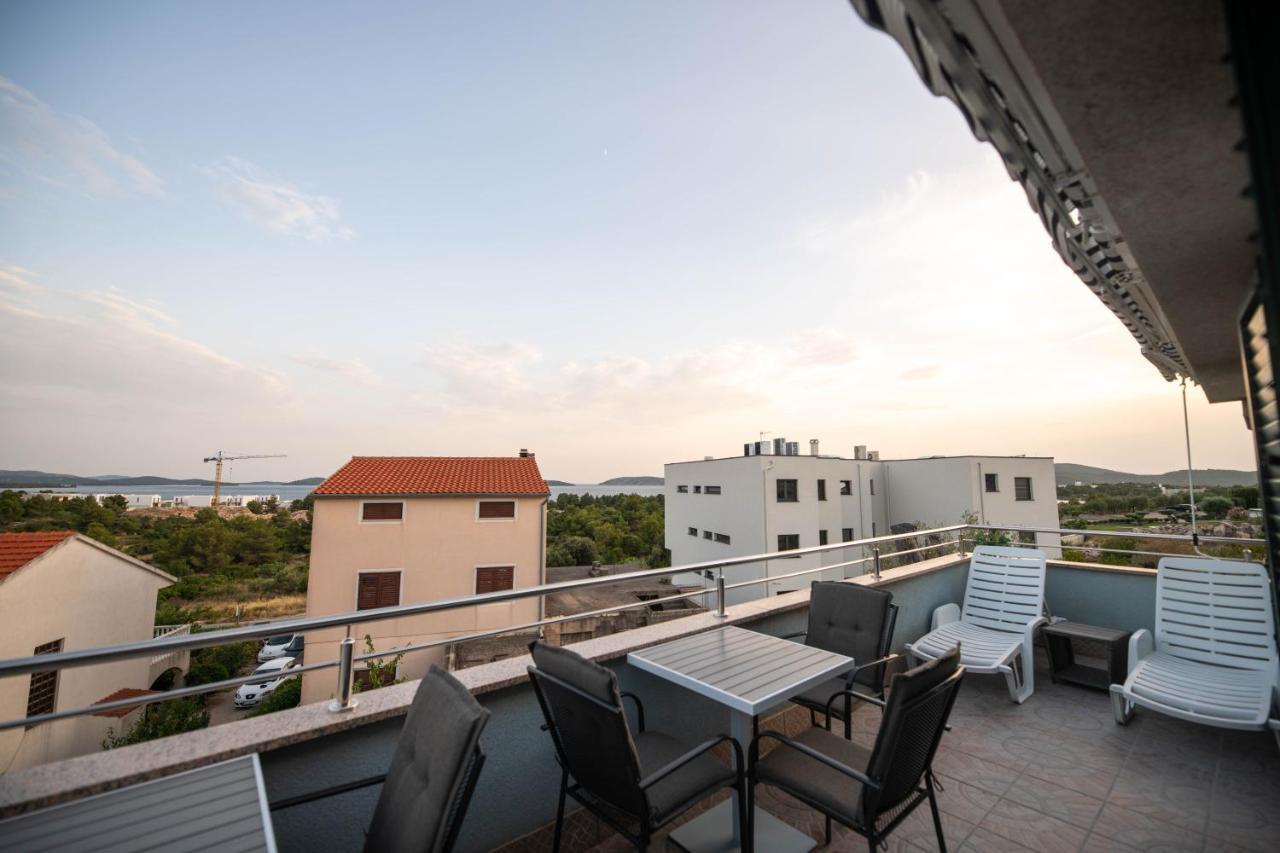 Sunny Beach Apartments Šibenik Dış mekan fotoğraf